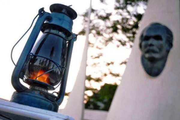 Sin dejar de ser luz Sin dejar de ser luz